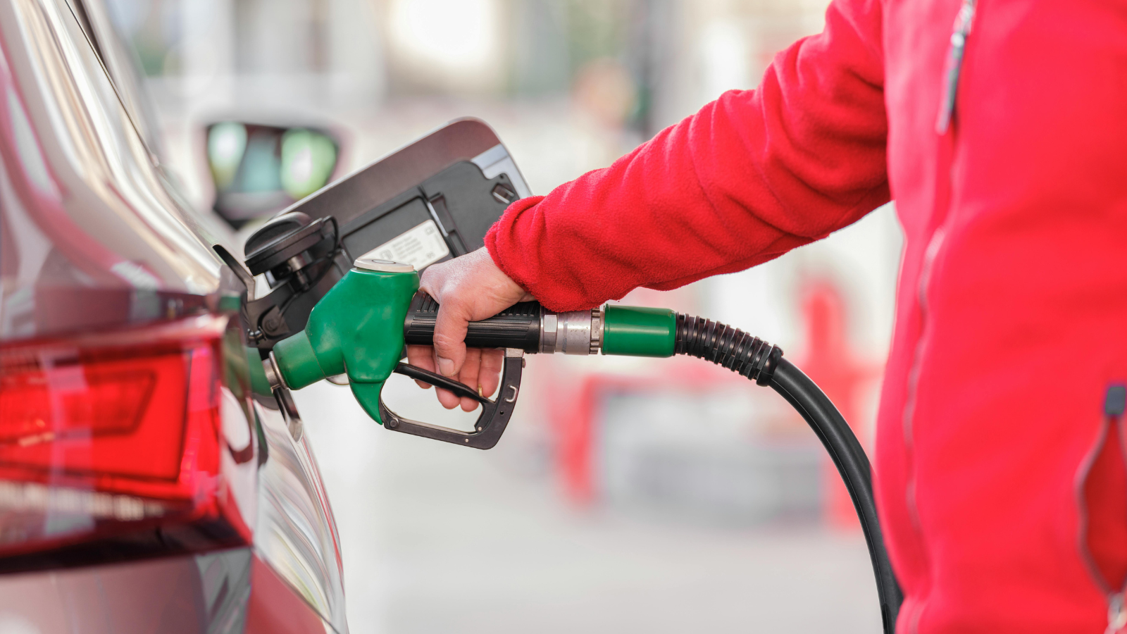 ARESEP anuncia nuevos precios de combustibles Costa Rica
