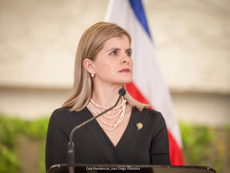 Laura Fernández da vía libre al Concejo para decidir posible sanción contra Diego Miranda