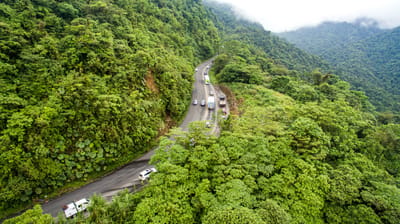 Ruta 32 a la altura del Zurquí, Costa Rica