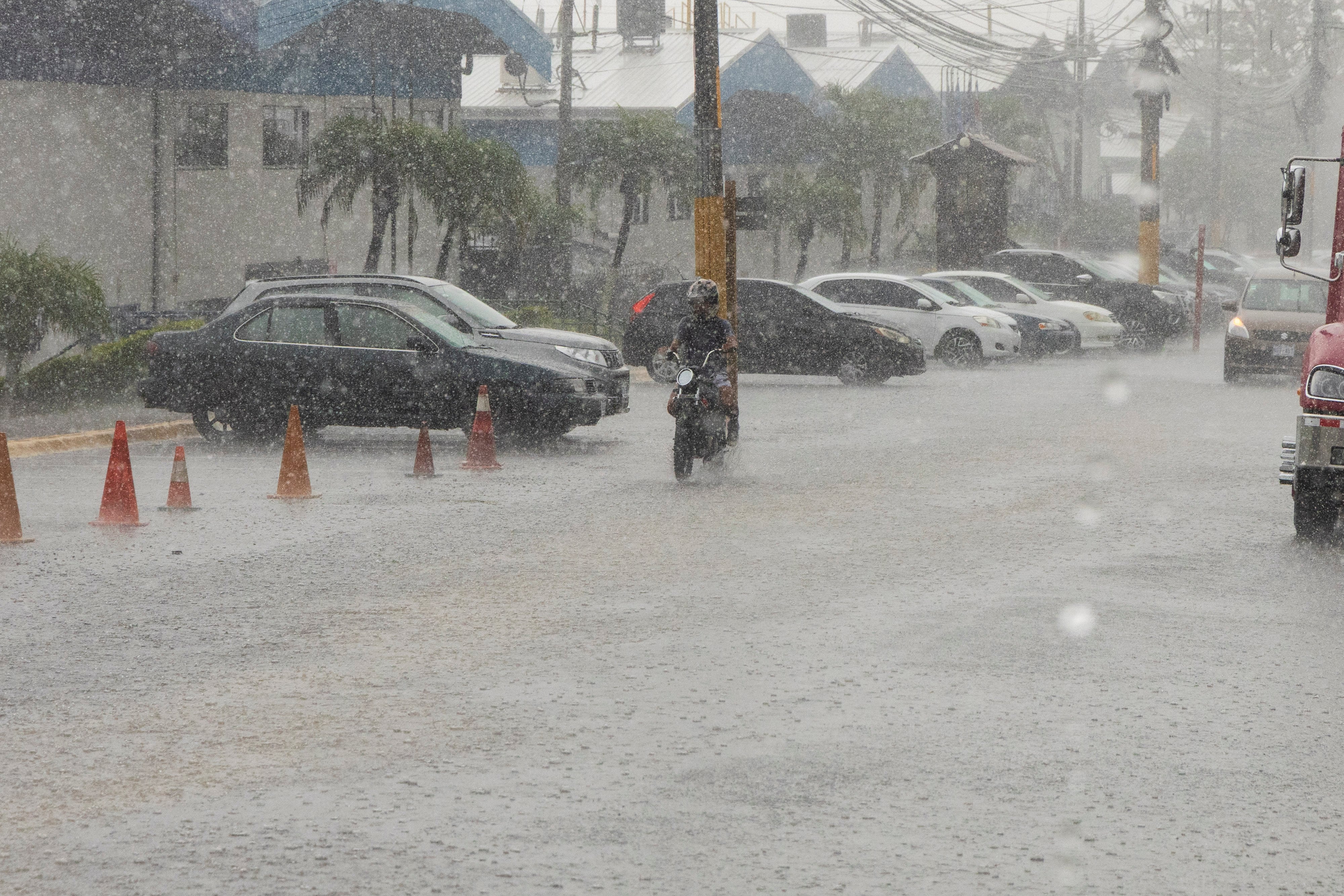 Lluvias en Costa Rica ante paso de onda tropical