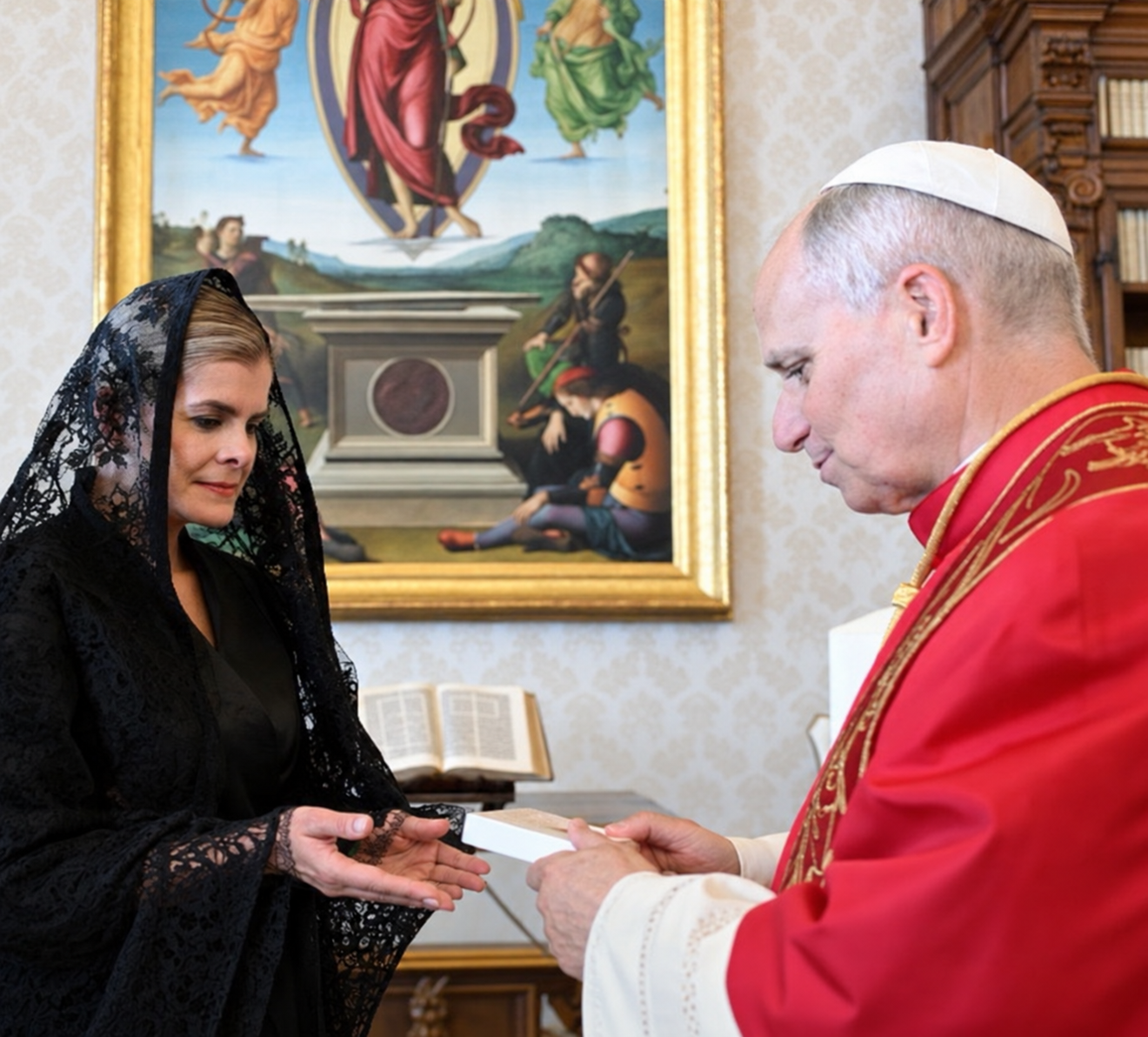 Laura Fernández y el papa León XIV durante audiencia privada en el Vaticano