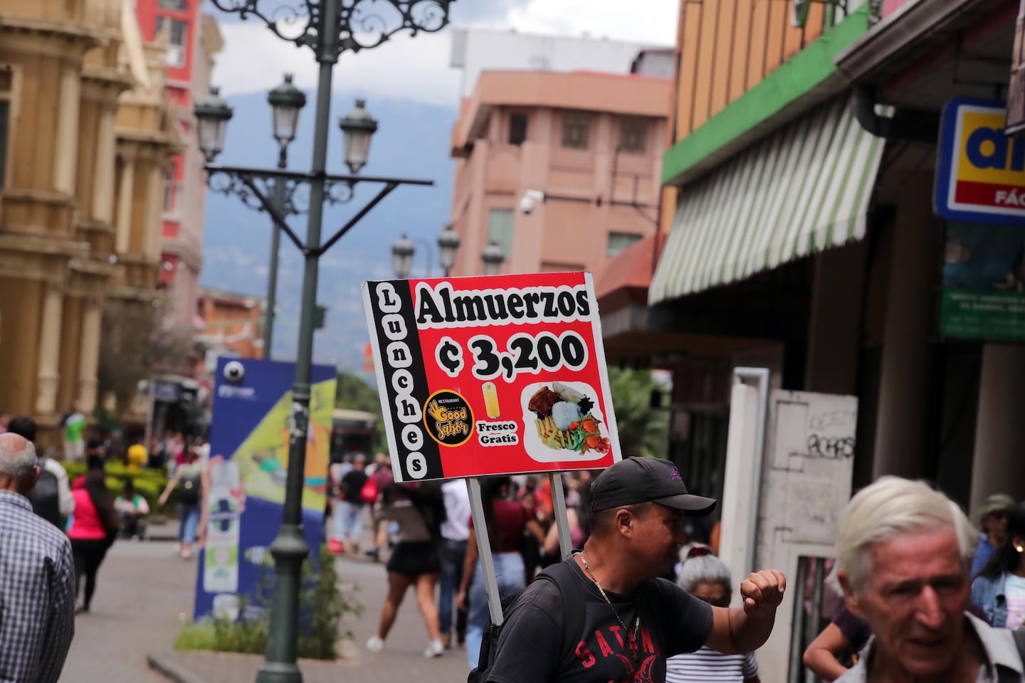 Actividad económica en Costa Rica y proyecciones del Banco Mundial.